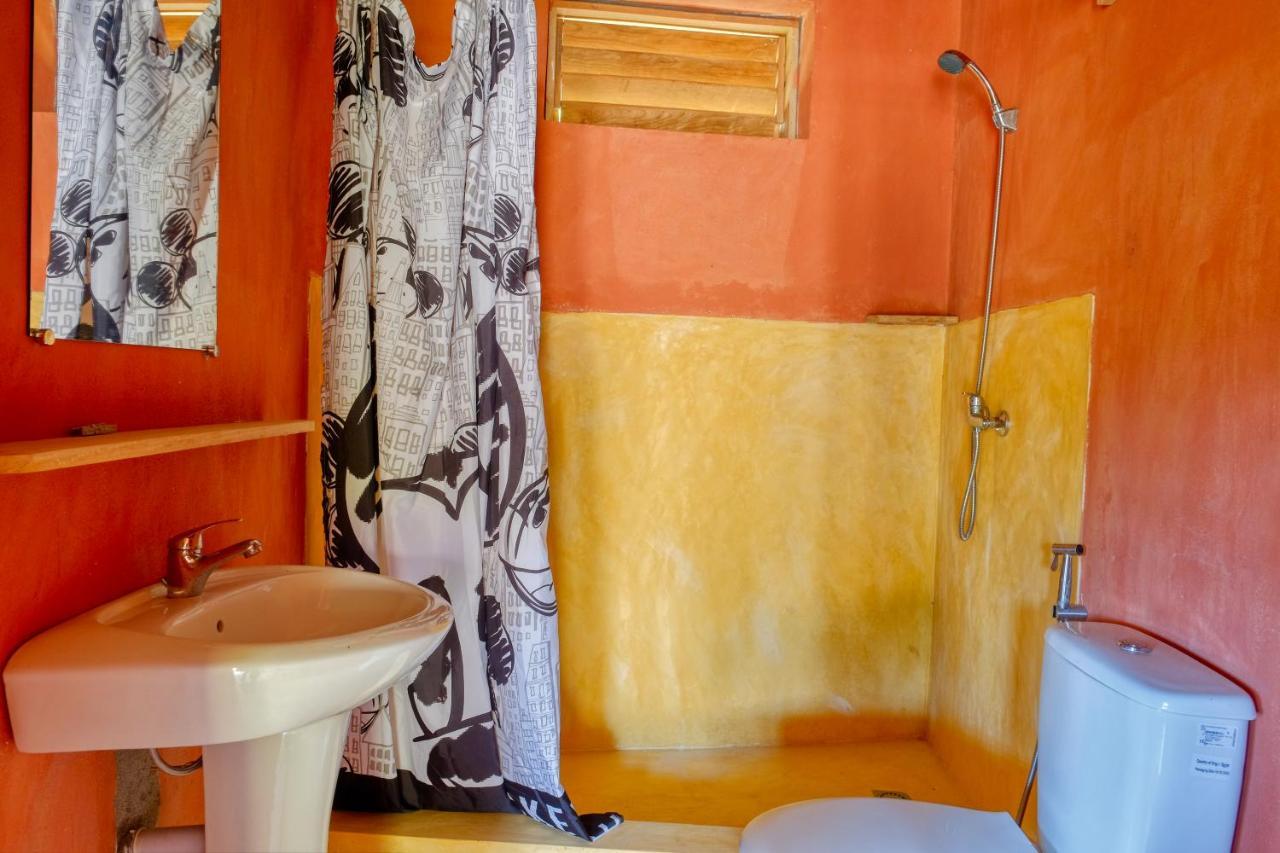 Colibri Lodge อัมบาโตโลกา ภายนอก รูปภาพ